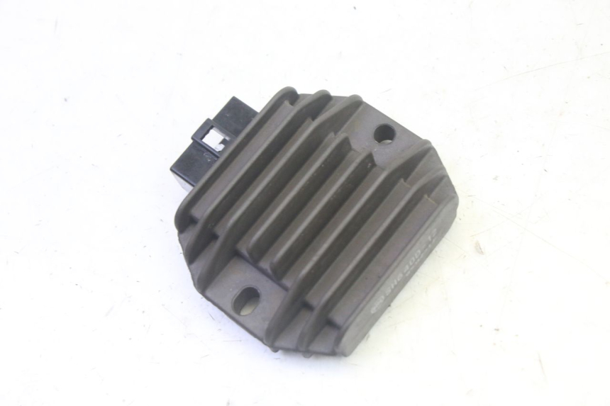 photo de REGULADOR DE CARGA PIAGGIO MP3 125 (2006 - 2014) - Detalhe da peça