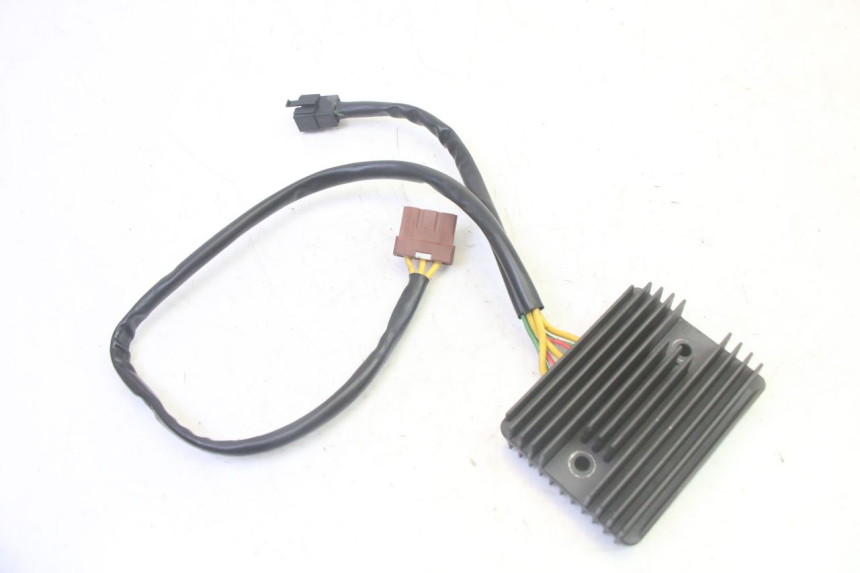 photo de REGULADOR DE CARGA PIAGGIO MP3 RL 250 (2006 - 2010) - Vista principal