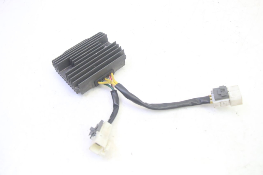 photo de REGULADOR DE CARGA PIAGGIO MP3 500 (2016 - 2018) - Zoom do estado de desgaste
