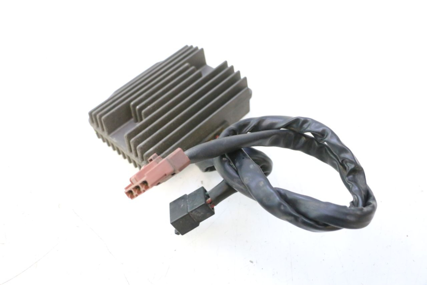 photo de REGULADOR DE CARGA PIAGGIO MP3 500 (2011 - 2015) - Detalhe da peça