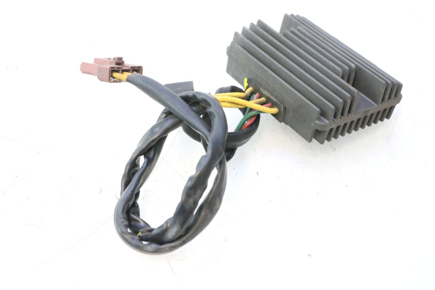 photo de REGULADOR DE CARGA PIAGGIO MP3 500 (2011 - 2015) - Marcações e referências