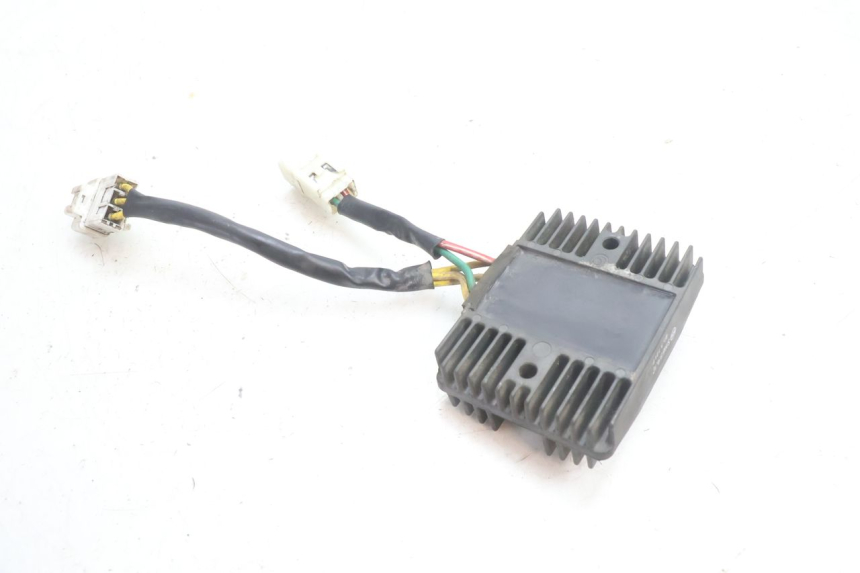 photo de REGULADOR DE CARGA PIAGGIO MP3 500 (2016 - 2018) - Ampliação técnica