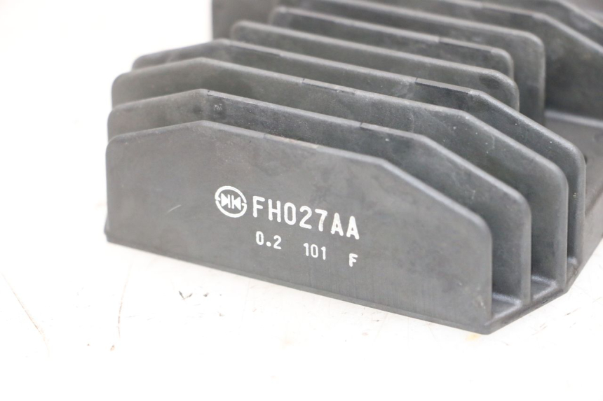 photo de REGULADOR DE CARGA YAMAHA MT-07 MT07 ABS 700 (2018 - 2020) - Pontos de fixação