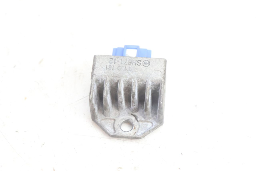 photo de REGULADOR DE CARGA YAMAHA NEO'S NEOS 2T 50 (1998 - 2007) - Detalhe da peça