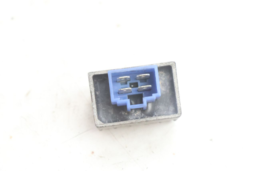 photo de REGULADOR DE CARGA YAMAHA NEO'S NEOS 2T 50 (1998 - 2007) - Zoom do estado de desgaste
