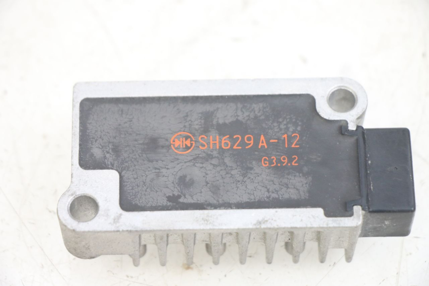 photo de REGULADOR DE CARGA YAMAHA NEOS NEO'S 4T 50 (2008 - 2016) - Outro ângulo de visão