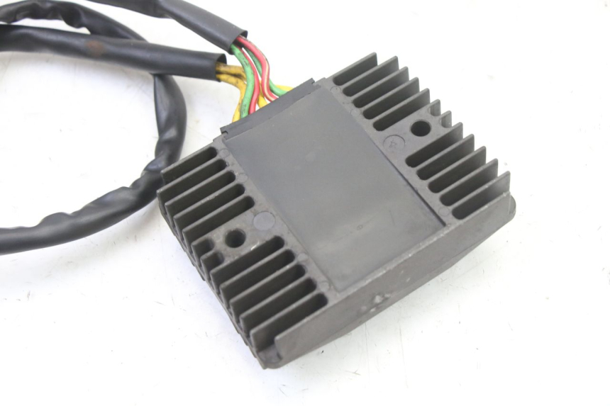 photo de REGULADOR DE CARGA GILERA NEXUS 125 (2009 - 2013) - Ampliação técnica
