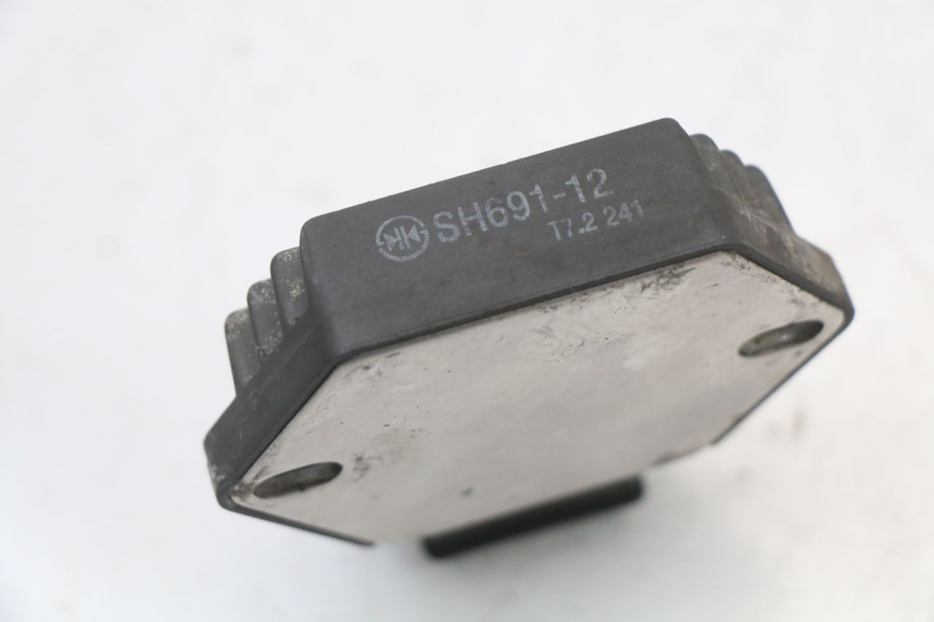 photo de REGULADOR DE CARGA HONDA NTV DEAUVILLE 650 (1998 - 2001) - Ampliação técnica