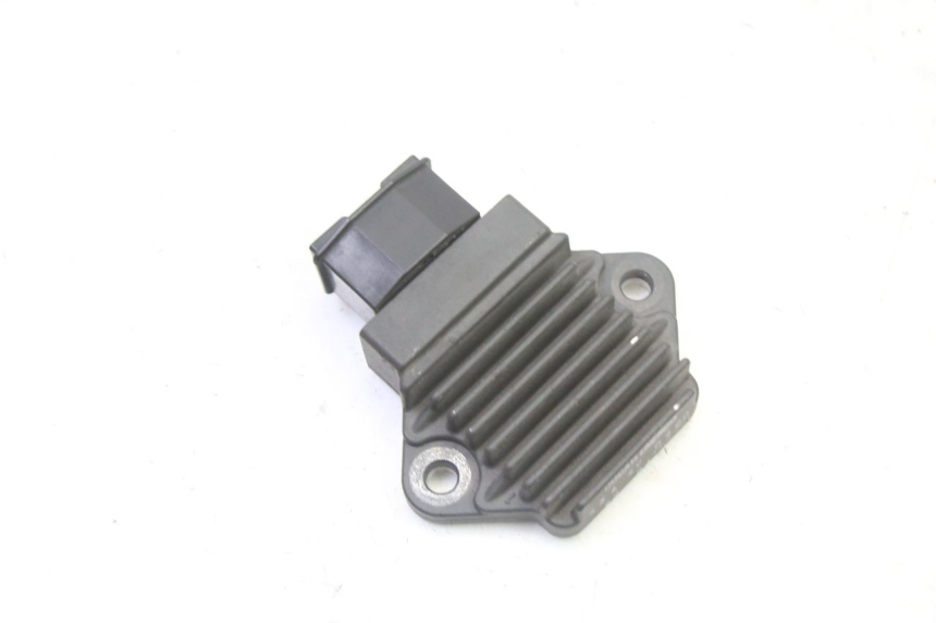 photo de REGULADOR DE CARGA HONDA NTV DEAUVILLE 650 (2001 - 2006) - Detalhe da peça