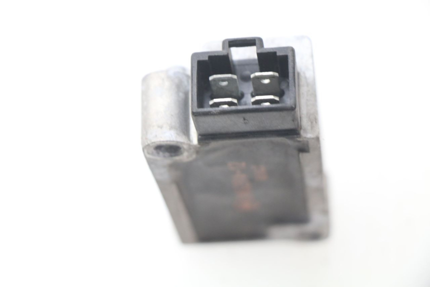 photo de REGULADOR DE CARGA MBK OVETTO 4T 50 (2008 - 2016) - Outro ângulo de visão