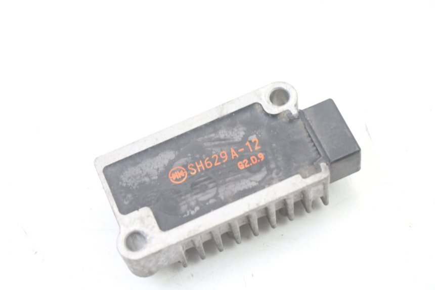 photo de REGULADOR DE CARGA MBK OVETTO 4T 50 (2008 - 2016) - Zoom do estado de desgaste