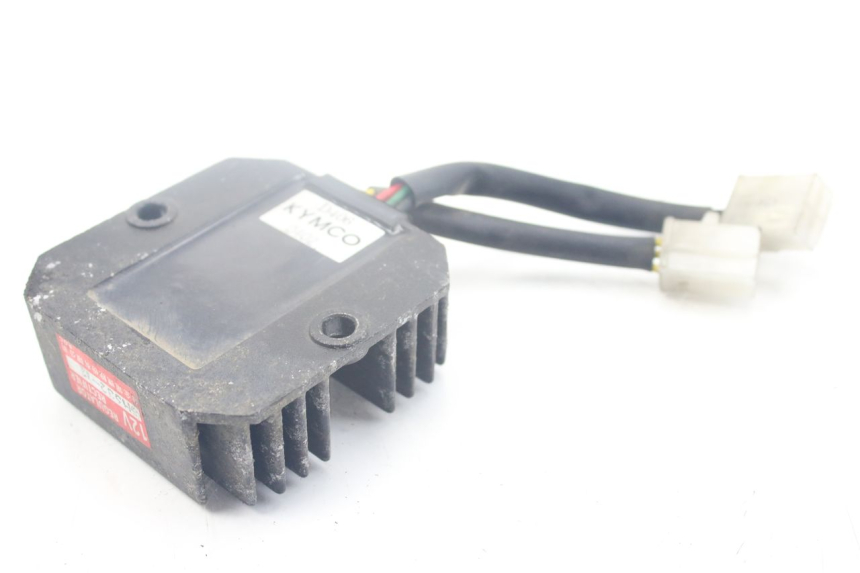 photo de REGULADOR DE CARGA KYMCO PEOPLE 250 (2004 - 2008) - Zoom do estado de desgaste