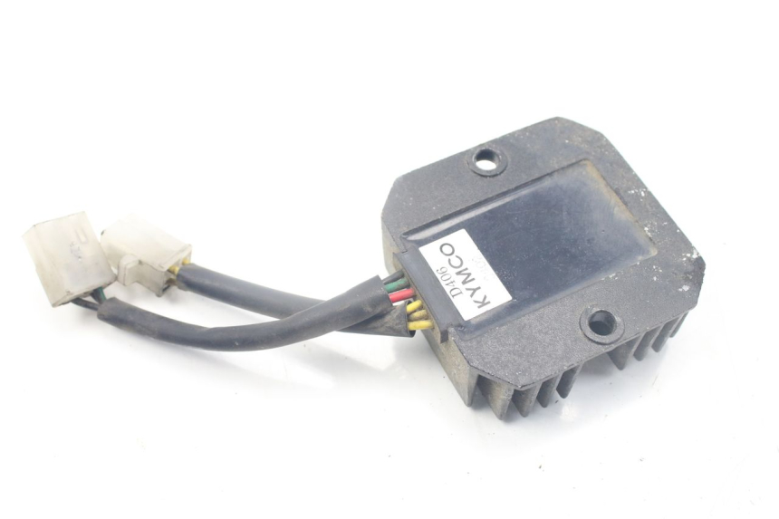 photo de REGULADOR DE CARGA KYMCO PEOPLE 250 (2004 - 2008) - Pontos de fixação