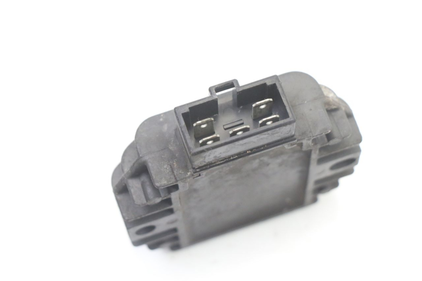 photo de REGULADOR DE CARGA PIAGGIO X8 125 (2004 - 2007) - Zoom do estado de desgaste