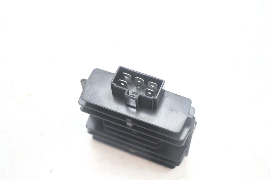 photo de REGULADOR DE CARGA JM MOTORS R-MAX TECH 50 (2024 - 2026) - Ampliação técnica