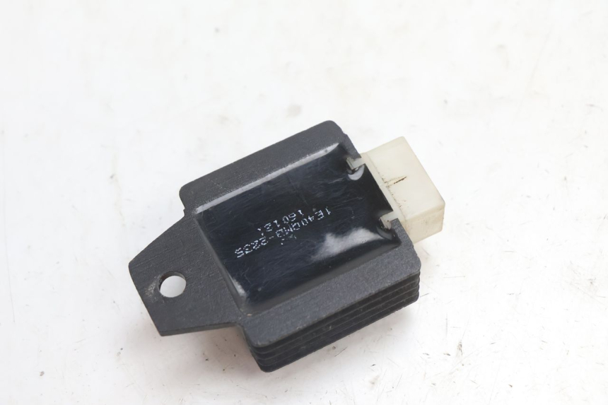 photo de REGULADOR DE CARGA RIDE RACE GT 2T 50 (2012 - 2017) - Zoom do estado de desgaste