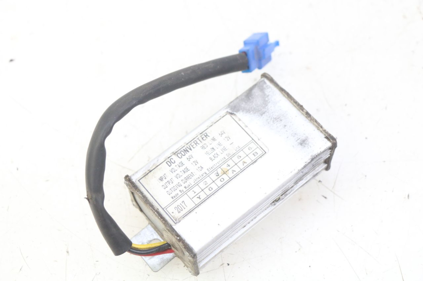 photo de REGULADOR DE CARGA RED ELECTRIC RED E PRO 1 (2017 - 2019) - Zoom do estado de desgaste