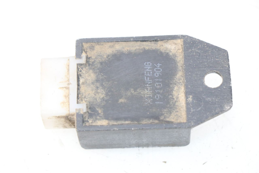 photo de REGULADOR DE CARGA APOLLO RFZ 150 - Zoom do estado de desgaste