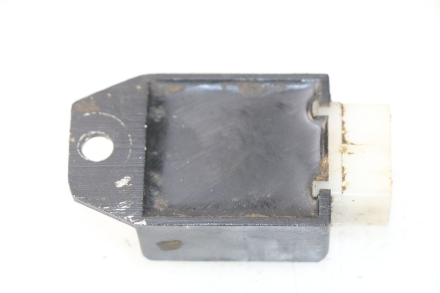 photo de REGULADOR DE CARGA APOLLO RFZ 150 - Zoom do estado de desgaste