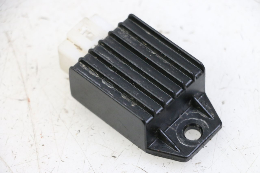 photo de REGULADOR DE CARGA APOLLO RFZ 125 - Detalhe da peça