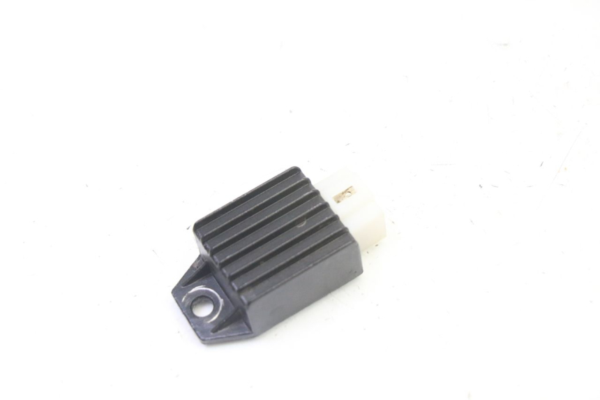photo de REGULADOR DE CARGA APOLLO RFZ 150 - Detalhe da peça