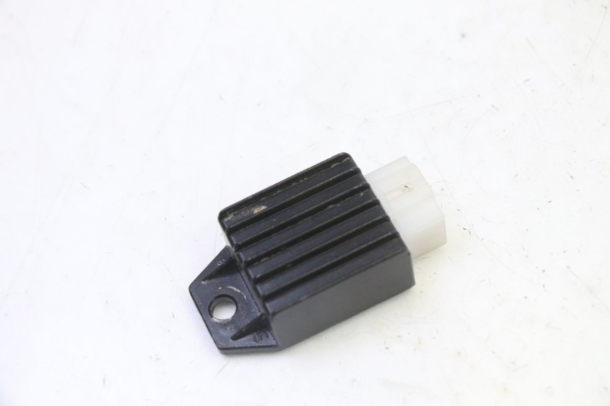 photo de REGULADOR DE CARGA APOLLO RFZ 125 - Detalhe da peça