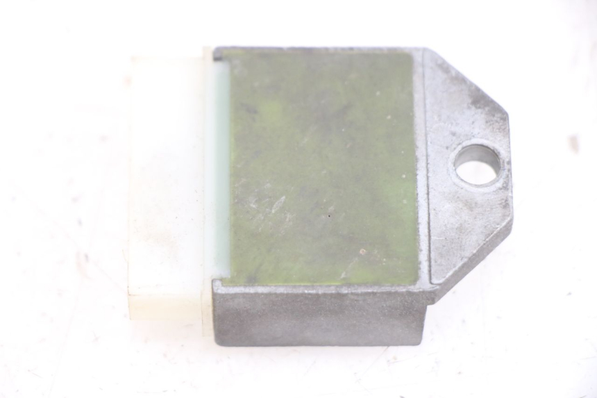 photo de REGULADOR DE CARGA GILERA RK 50 (1996 - 1999) - Zoom do estado de desgaste