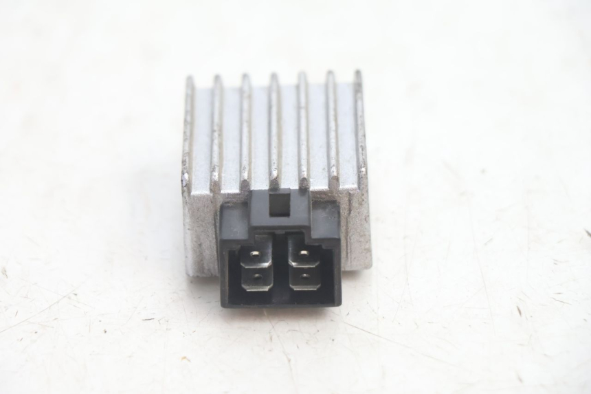 photo de REGULADOR DE CARGA YAMASAKI ROADSTER 50 (2013 - 2018) - Ampliação técnica