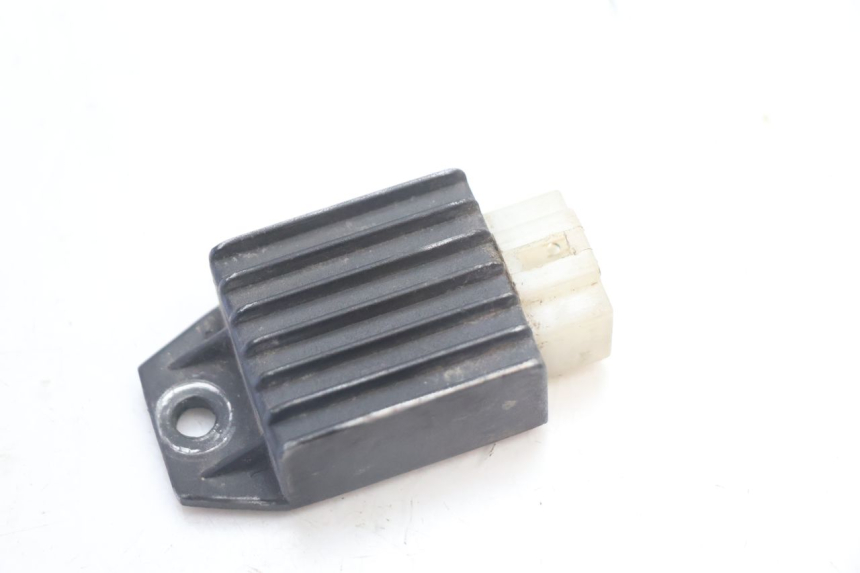 photo de REGULADOR DE CARGA TNT MOTOR ROMA 10' 2T 50 (2011 - 2018) - Detalhe da peça
