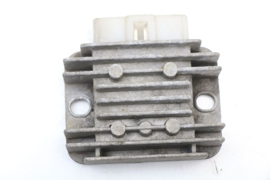 photo de REGULADOR DE CARGA TNT MOTOR ROMA 10' 4T 50 (2007 - 2018) - Detalhe da peça