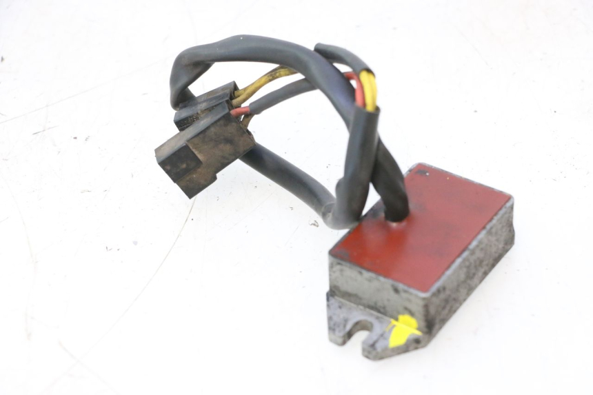 photo de REGULADOR DE CARGA MZ RT 125 (2000 - 2008) - Detalhe da peça
