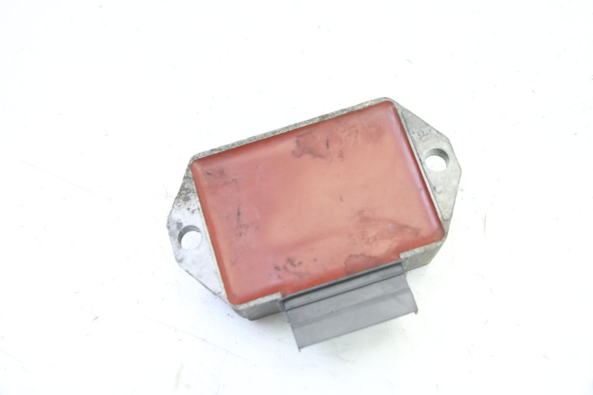 photo de REGULADOR DE CARGA GILERA RUNNER SL 50 (2006 - 2009) - Outro ângulo de visão