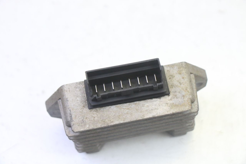 photo de REGULADOR DE CARGA GILERA RUNNER SP 50 (2009 - 2017) - Zoom do estado de desgaste