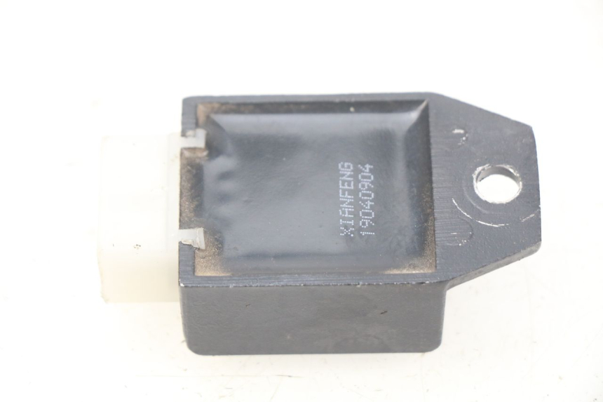 photo de REGULADOR DE CARGA APOLLO RXF 125 - Zoom do estado de desgaste