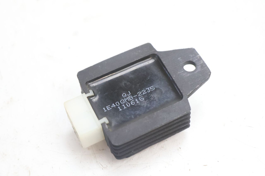photo de REGULADOR DE CARGA KEEWAY RY6 2T 50 (2011 - 2019) - Zoom do estado de desgaste