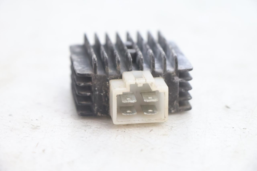 photo de REGULADOR DE CARGA KEEWAY RY6 2T 50 (2011 - 2019) - Zoom do estado de desgaste