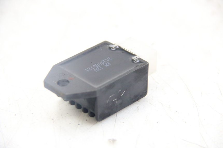 photo de REGULADOR DE CARGA JM MOTORS SANTANA 50 (2014 - 2023) - Zoom do estado de desgaste