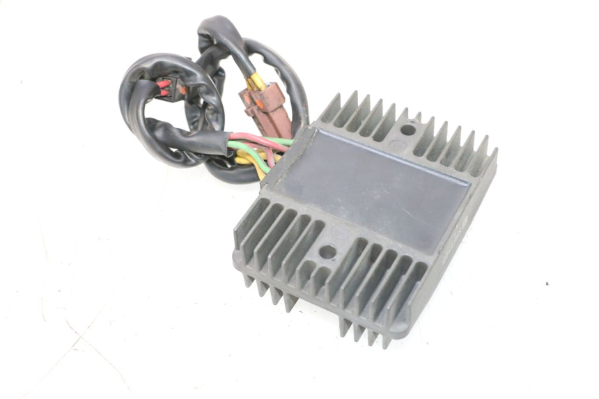 photo de REGULADOR DE CARGA PEUGEOT SATELIS COMPRESSOR K15 125 (2006 - 2009) - Zoom do estado de desgaste