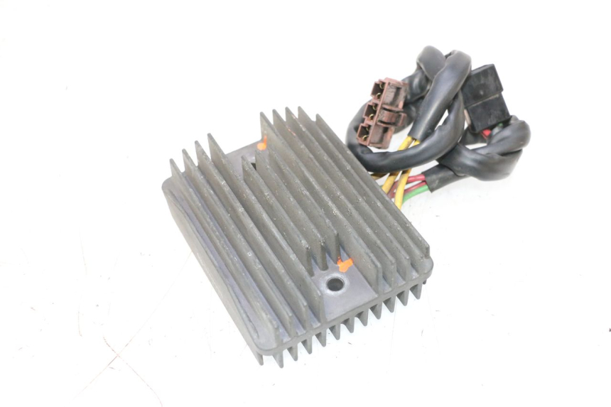 photo de REGULADOR DE CARGA PEUGEOT SATELIS COMPRESSOR K15 125 (2006 - 2009) - Pontos de fixação