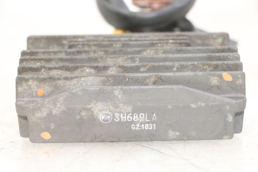 photo de REGULADOR DE CARGA PEUGEOT SATELIS 125 (2013 - 2018) - Detalhe da peça