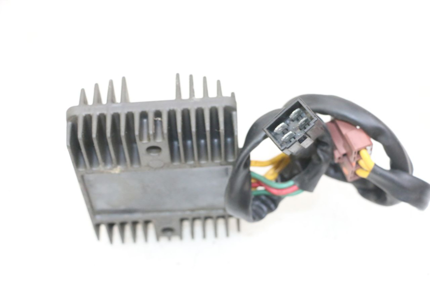 photo de REGULADOR DE CARGA PEUGEOT SATELIS 125 (2013 - 2018) - Ampliação técnica