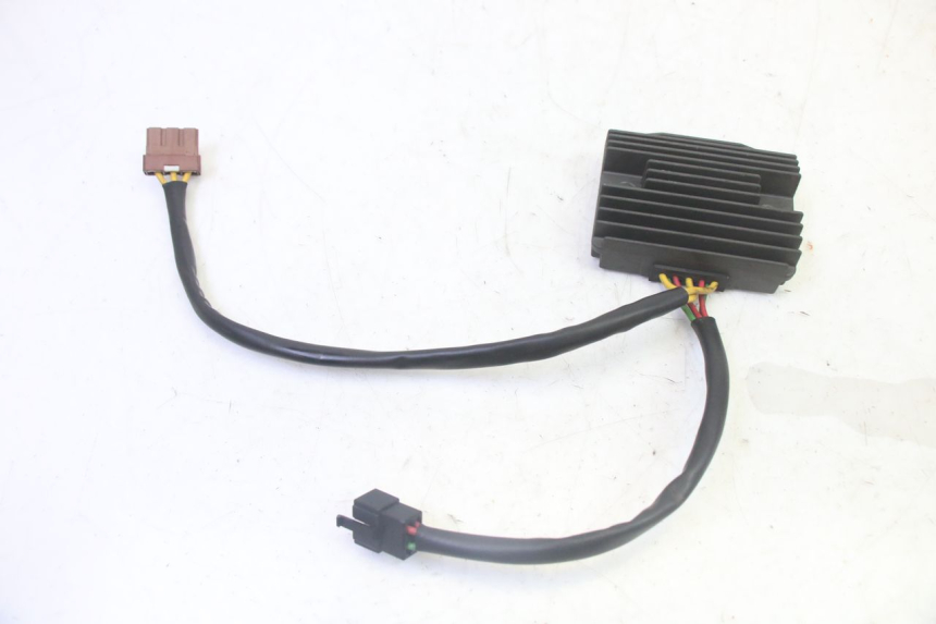 photo de REGULADOR DE CARGA PEUGEOT SATELIS 125 (2006 - 2009) - Detalhe da peça