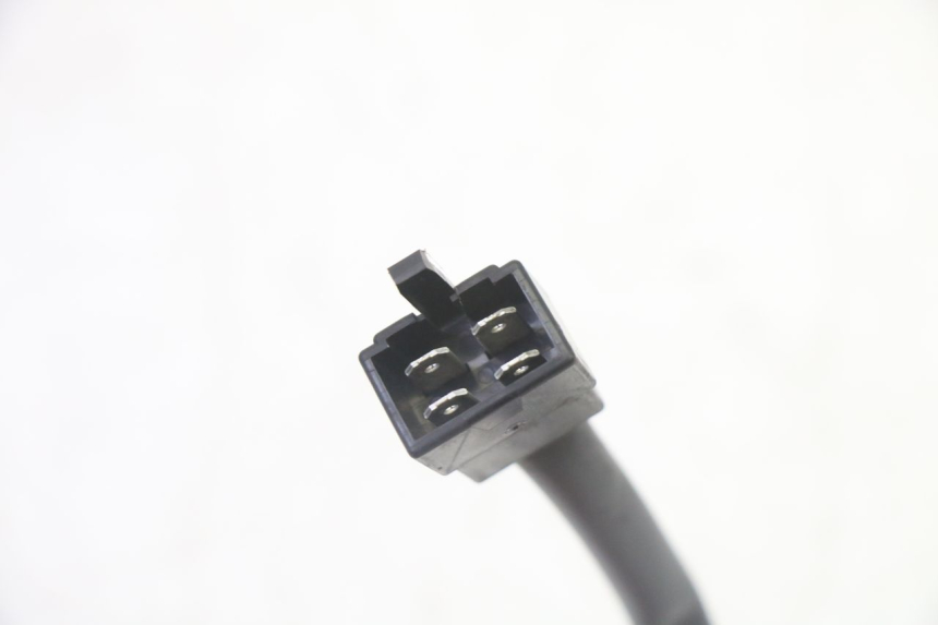 photo de REGULADOR DE CARGA PEUGEOT SATELIS 125 (2006 - 2009) - Pontos de fixação