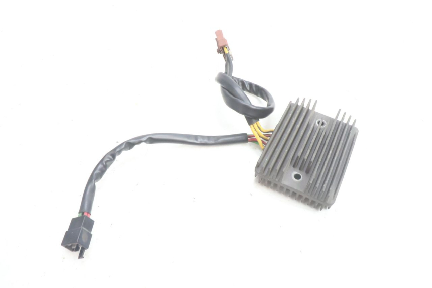 photo de REGULADOR DE CARGA PEUGEOT SATELIS 125 (2006 - 2009) - Detalhe da peça