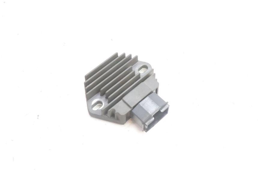 photo de REGULADOR DE CARGA HONDA SH 125 (2001 - 2003) - Vista principal