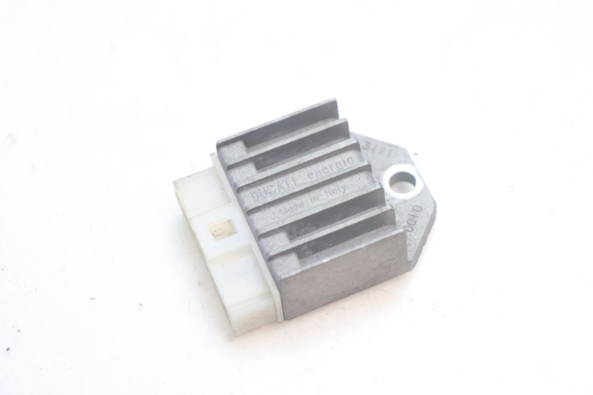 photo de REGULADOR DE CARGA YAMAHA SLIDER 50 (1999 - 2004) - Vista principal