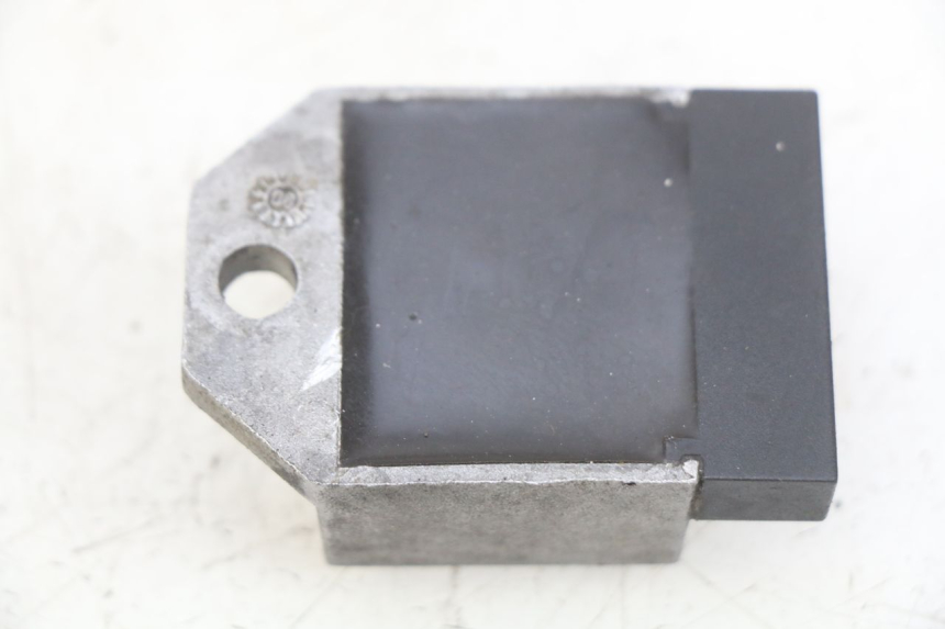 photo de REGULADOR DE CARGA GAS-GAS SM ROOKIE 50 (2001 - 2005) - Zoom do estado de desgaste
