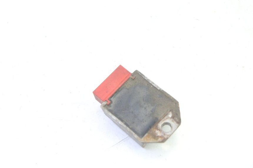 photo de REGULADOR DE CARGA GILERA SMT SUPERMOTARD 50 (2009 - 2017) - Ampliação técnica