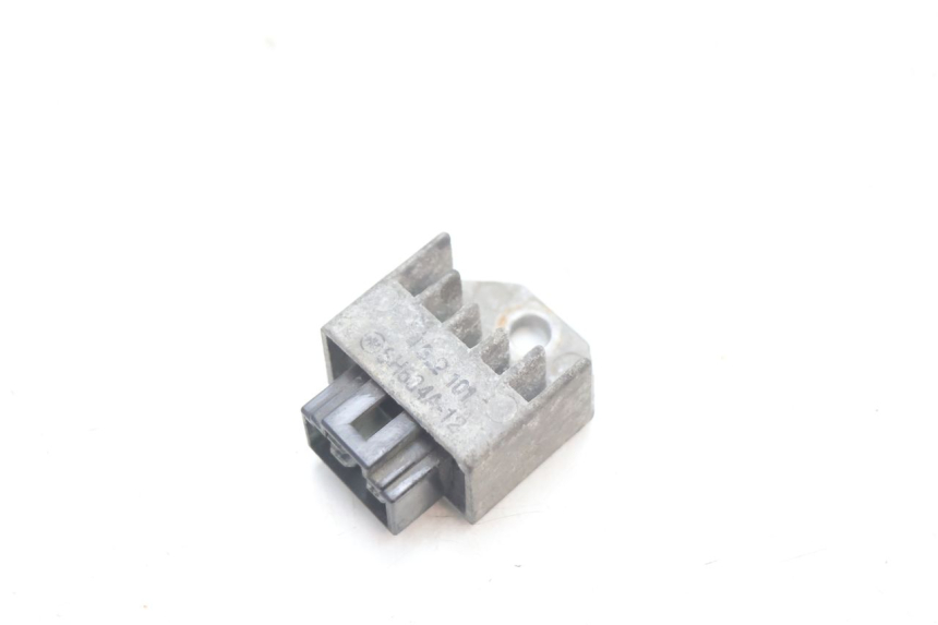 photo de REGULADOR DE CARGA PEUGEOT SPEEDFIGHT 2 AC 50 (2000 - 2009) - Vista principal