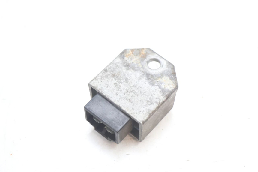 photo de REGULADOR DE CARGA PEUGEOT SPEEDFIGHT 2 AC 50 (2000 - 2009) - Outro ângulo de visão